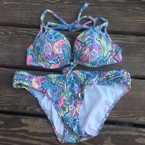 Victoria’s Secret push-up bikini